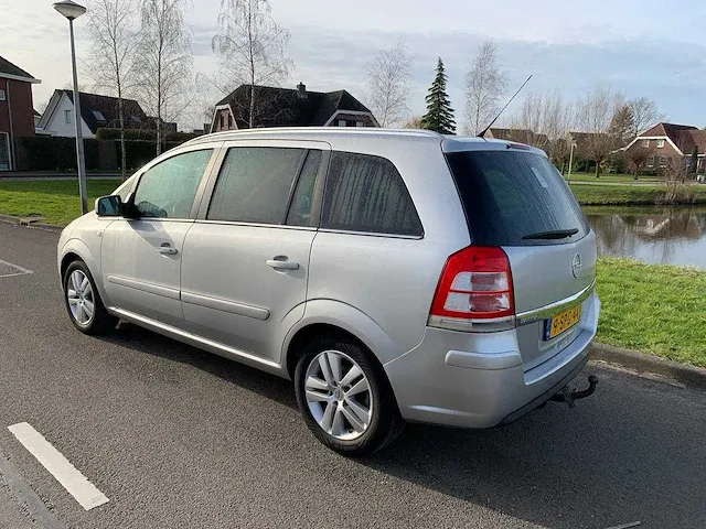 Opel zafira 1.8 111 years edition, 9-spg-44 - afbeelding 18 van  22