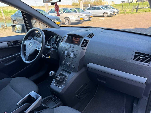 Opel zafira 1.8 business 7 persoons 00-lpp-1 - afbeelding 15 van  17