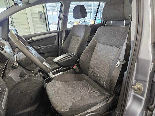 Opel zafira 1.8 cosmo 7 persoons 2009 | kv-066-v - afbeelding 4 van  21