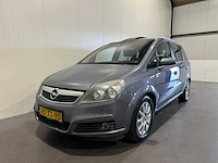 Opel zafira 1.8 executive - afbeelding 1 van  23