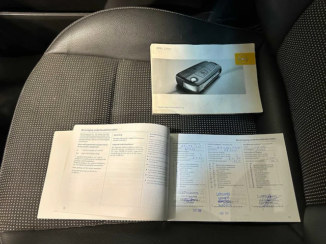 Opel zafira 1.8 executive - afbeelding 13 van  23