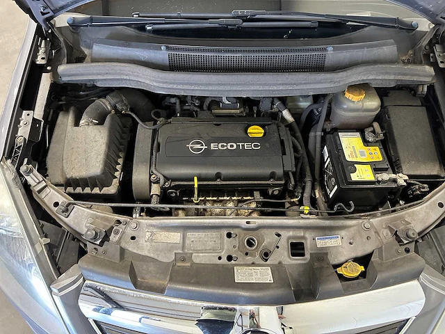Opel zafira 1.8 executive - afbeelding 16 van  23