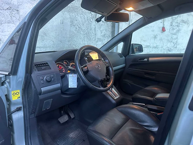 Opel zafira 2.2 cosmo 150pk 2009 (origineel-nl), 71-kbl-3 - afbeelding 15 van  37