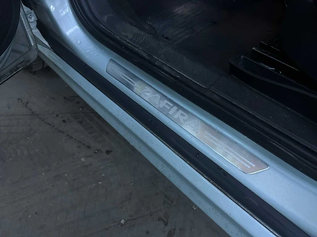 Opel zafira 2.2 cosmo 150pk 2009 (origineel-nl), 71-kbl-3 - afbeelding 17 van  37