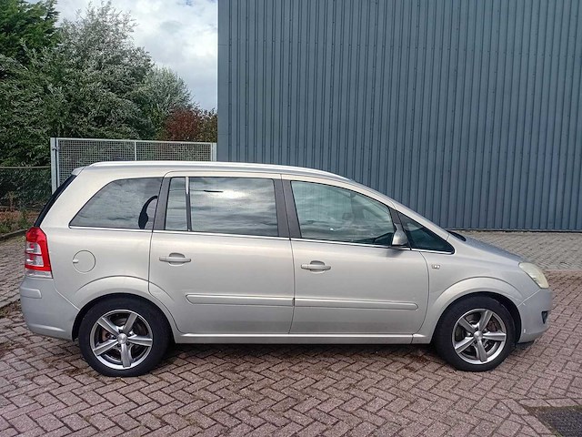 Opel zafira 2.2 cosmo automaat airco navi 7pers, 06-gkg-1 - afbeelding 23 van  23