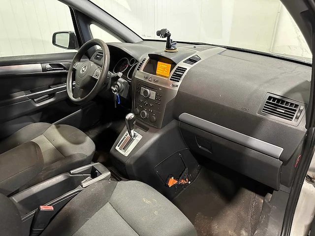 Opel zafira 2.2 enjoy 7 persoons 79-rv-kj - afbeelding 3 van  18