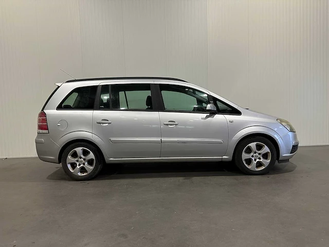 Opel zafira 2.2 enjoy 7 persoons 79-rv-kj - afbeelding 15 van  18