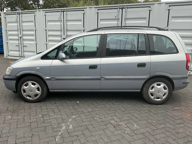 Opel zafira personenauto (03-gf-hg) - afbeelding 1 van  47