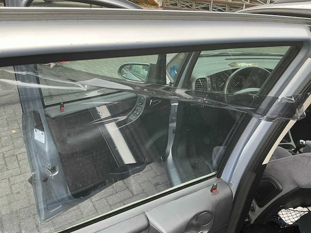 Opel zafira personenauto (03-gf-hg) - afbeelding 25 van  47