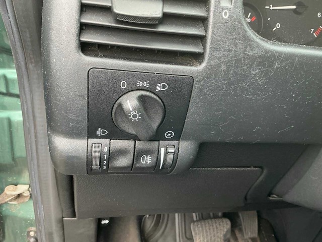 Opel zafira personenauto(15-fv-sx) - afbeelding 27 van  42