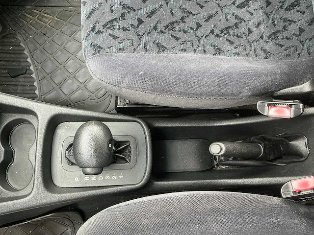 Opel zafira personenauto(15-fv-sx) - afbeelding 29 van  42