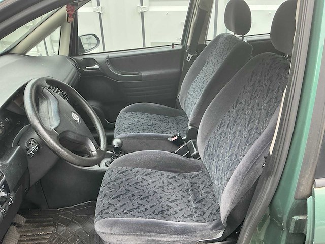 Opel zafira personenauto(15-fv-sx) - afbeelding 31 van  42