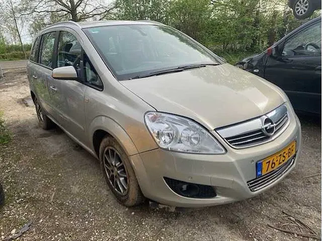 Opel zafira - afbeelding 1 van  13