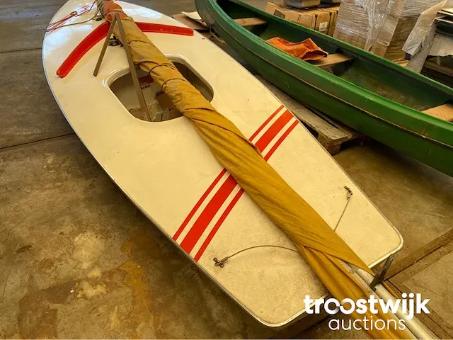 Open zeilboot - afbeelding 5 van  7