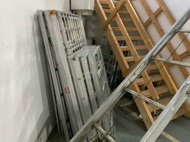 Opklapbare aluminium markttafels (30x) - afbeelding 5 van  8