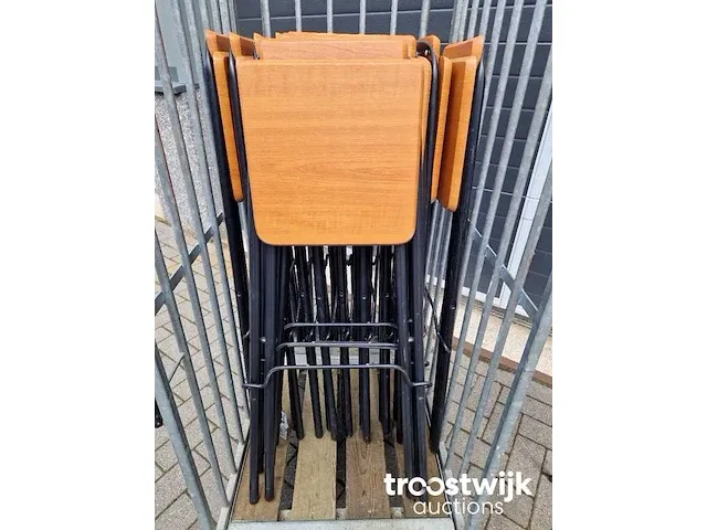 Opklapbare kruk - afbeelding 8 van  8