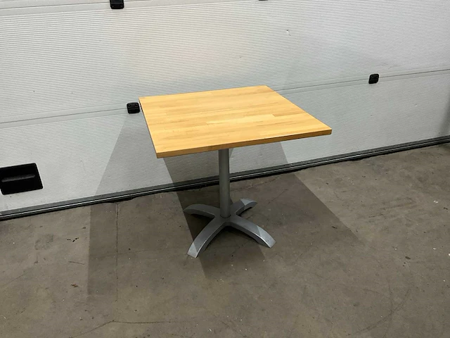 Opklapbare restauranttafel (11x) - afbeelding 1 van  8