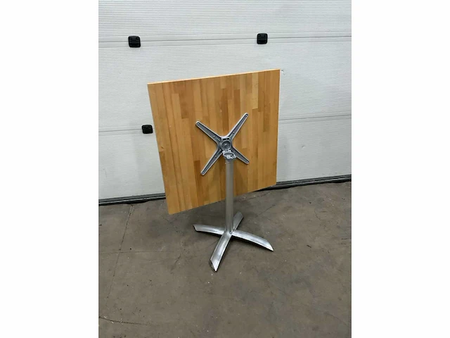 Opklapbare restauranttafel (16x) - afbeelding 6 van  8