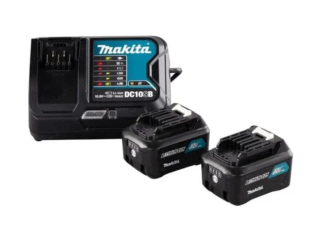 Oplader en 2x accu makita, 191l68-0 - afbeelding 1 van  3