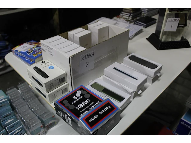 Opladers voor vaporizers in diverse maten en kleuren. totaal ca. 12 stuks - afbeelding 4 van  4