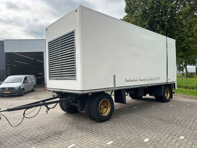 Oplegger burg bpda10-10 1986 met diesel generator 290kva 2001 - afbeelding 1 van  1