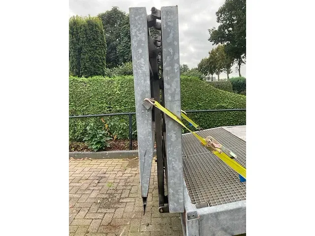 Oprij oplegger met laadkraan - afbeelding 9 van  33
