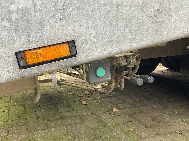 Oprij oplegger met laadkraan - afbeelding 11 van  33