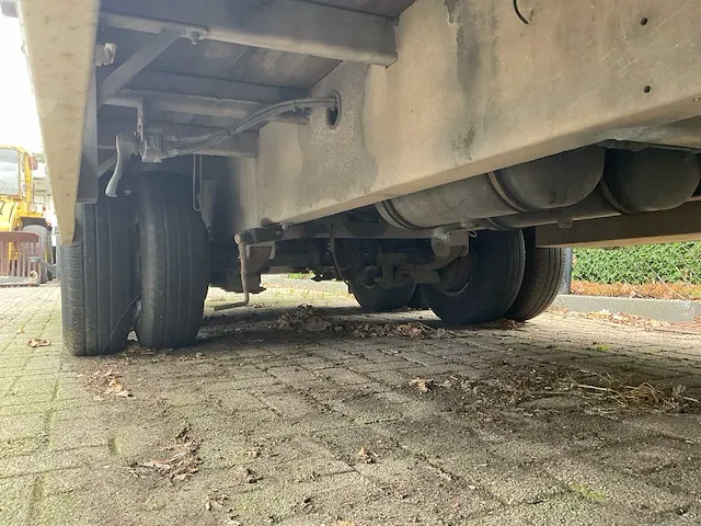Oprij oplegger met laadkraan - afbeelding 18 van  33