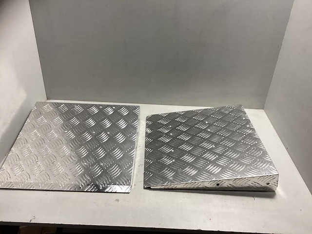 Oprijplaat - drempelhulp 49x48x10cm (2x) - afbeelding 3 van  3