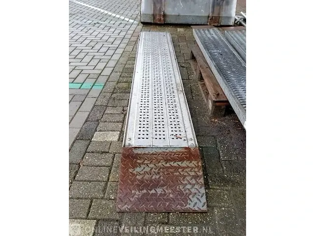 Oprijplaat - oprijramp, ca. 280x43 cm - afbeelding 2 van  4