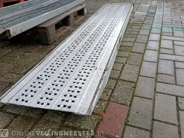 Oprijplaat - oprijramp, ca. 280x43 cm - afbeelding 4 van  4