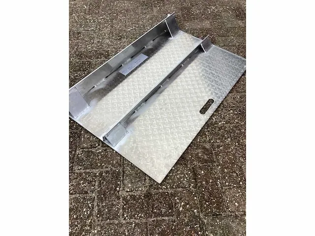 Oprijplaat - traanplaat - 300 kg - afbeelding 6 van  6