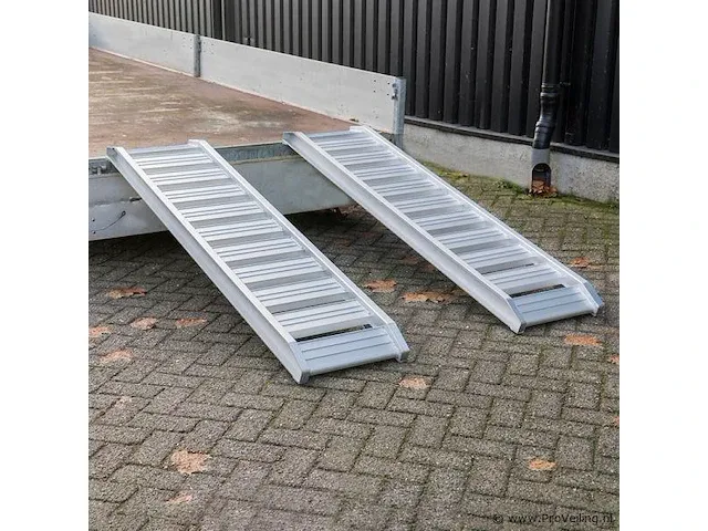 Oprijplanken alu 1,8 ton set 2 stuks - afbeelding 5 van  5