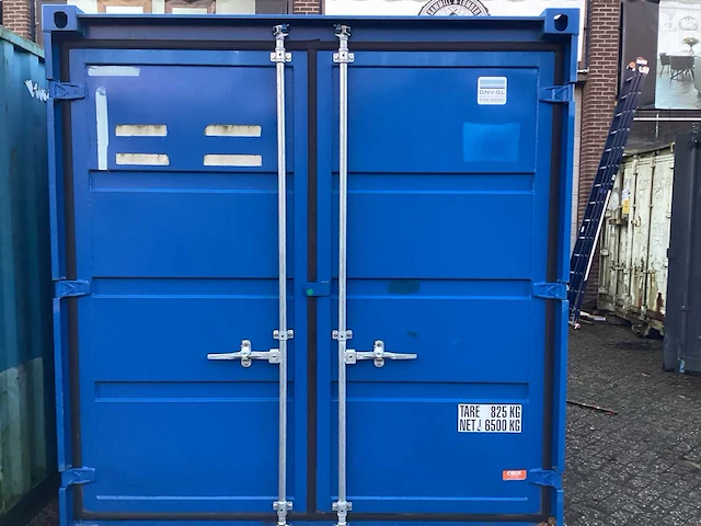 Opslagcontainer 10 ft stroom en verlichting origineel - afbeelding 2 van  7