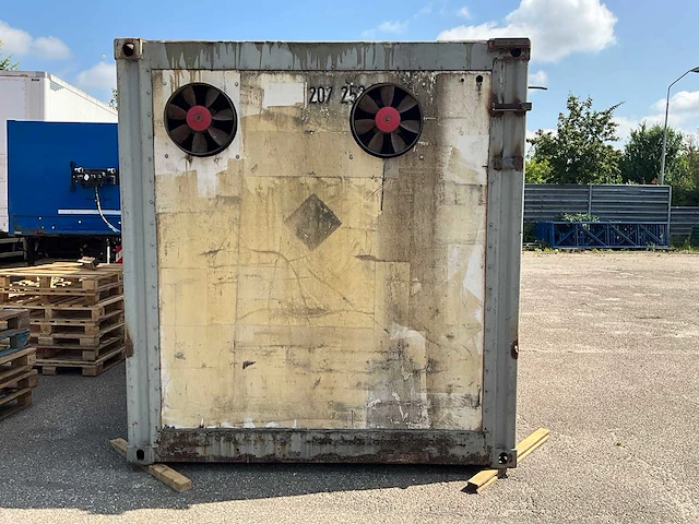 Opslagcontainer 600x240x245cm v.v. afzuiging en stroomvoorziening - afbeelding 2 van  6