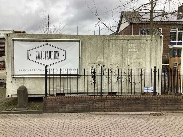 Opslagcontainer geisoleerd rvs binnenzijde en haakarm onderstel - afbeelding 2 van  5