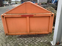 Opslagcontainer gesloten met bovenkleppen en twistlock - afbeelding 5 van  5