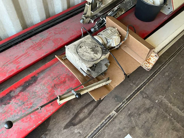 Opslagcontainer met stertil koni 4-koloms hefbrug 3,5 ton - afbeelding 3 van  18