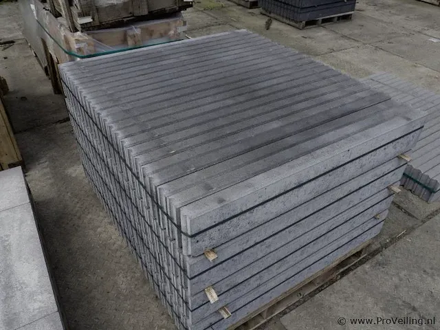 Opsluit banden van beton - kleur grijs - 5x15x100cm 330 stuks - afbeelding 1 van  2