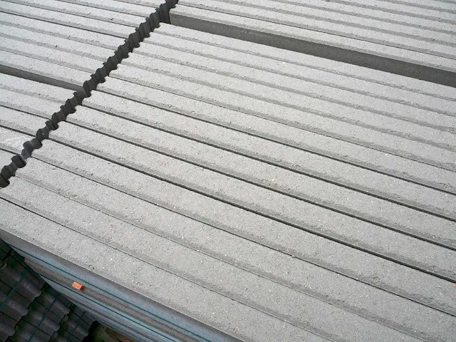 Opsluitbanden 6x20x100cm 143 stuks - afbeelding 2 van  3