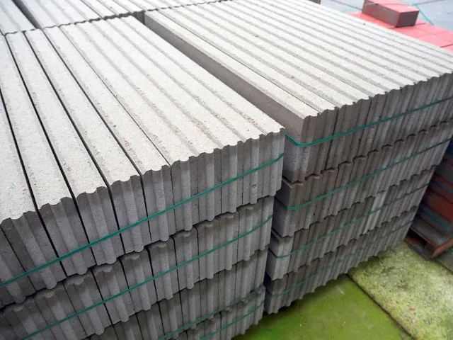 Opsluitbanden 6x20x100cm 52 stuks - afbeelding 1 van  3