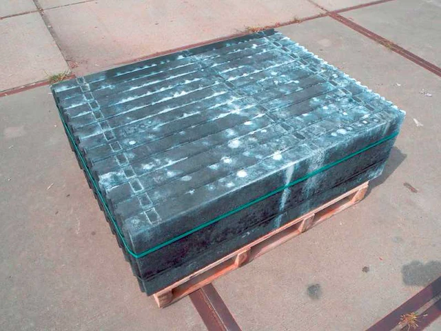 Opsluitbanden 6x30x100cm 39stuks - afbeelding 1 van  5
