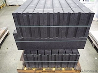 Opsluitbanden van beton -kleur zwart - 10x30x100cm - 72 stuks - afbeelding 2 van  3