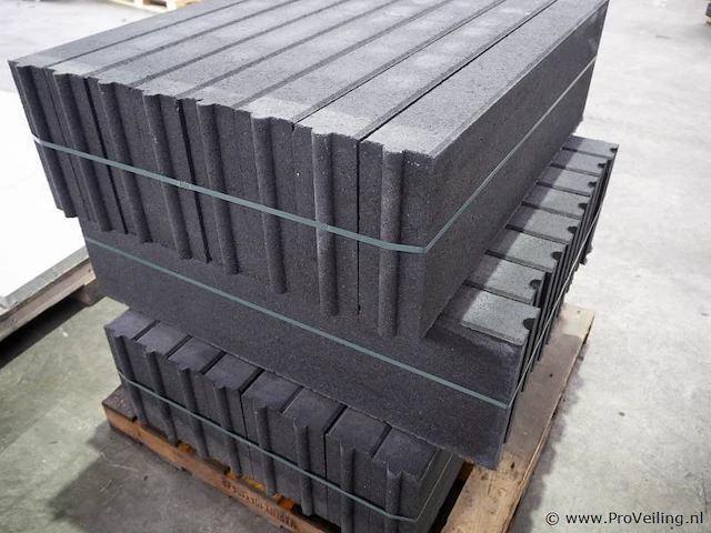 Opsluitbanden van beton -kleur zwart - 10x30x100cm - 72 stuks - afbeelding 3 van  3