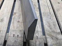 Opsluitbanden van beton (ca. 37stuks) - afbeelding 2 van  2