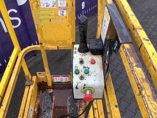 Optimum - 8 - schaarhoogwerker - afbeelding 7 van  9