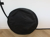 Opvouwbaar reflectiescherm. afmeting 150 x 200 cm. - afbeelding 2 van  2