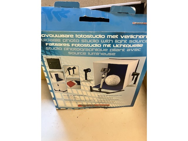 Opvouwbare fotostudio met verlichting - afbeelding 1 van  9