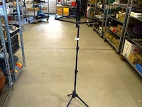 Opvouwbare metalen muziek standaard - afbeelding 1 van  4