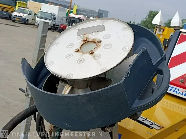 Opzet zoutstrooier 0.8 m³ nido stratos, b08-24 waln, bouwjaar 2004 - afbeelding 8 van  31